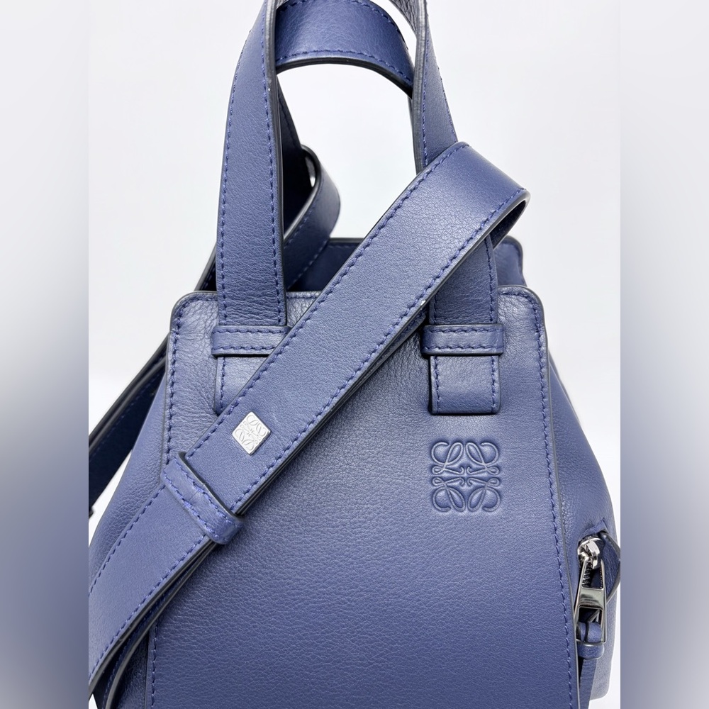 Loewe Compact Hammock Bag - Picture 4 of 15